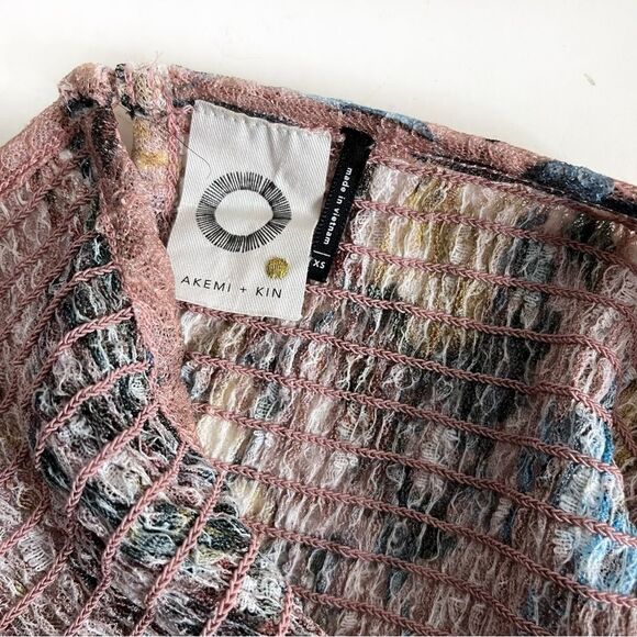 AKEMI + KIN Anthropologie Patrizia Top Smocked Lace Bell Sleeves Floral Size XS - Picture 6 of 9